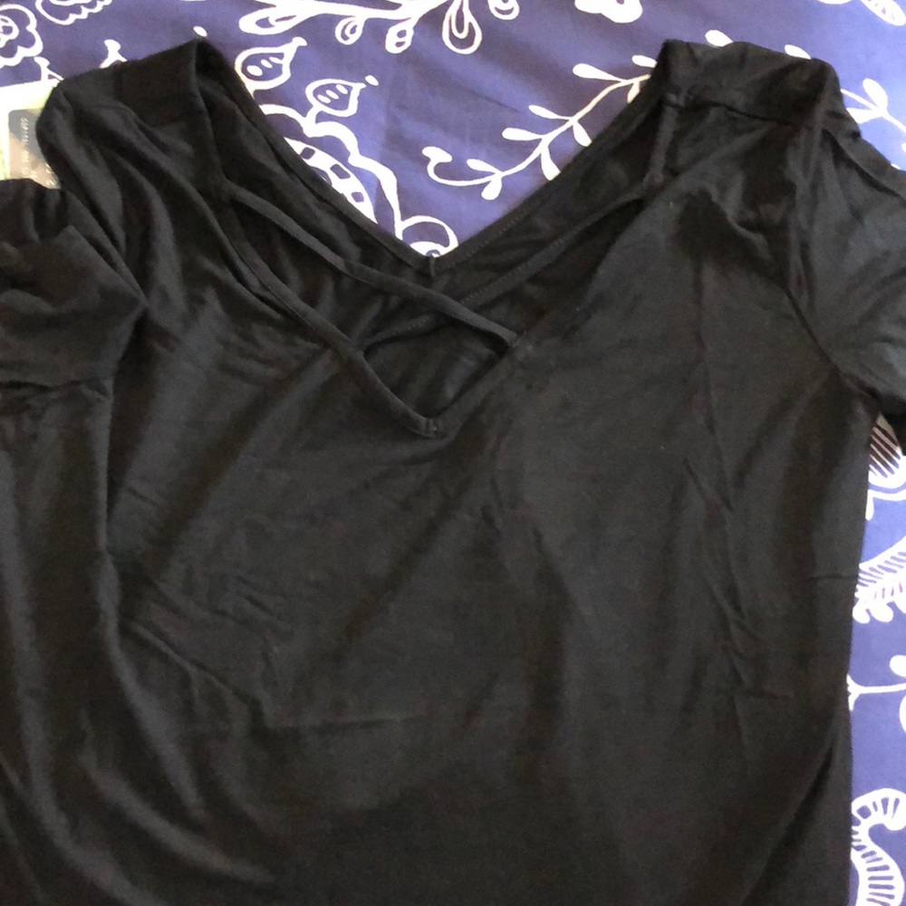 black tshirt